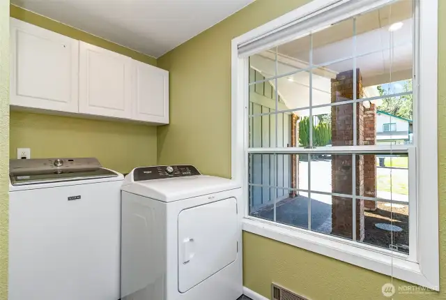 Front Facing Laundryroom