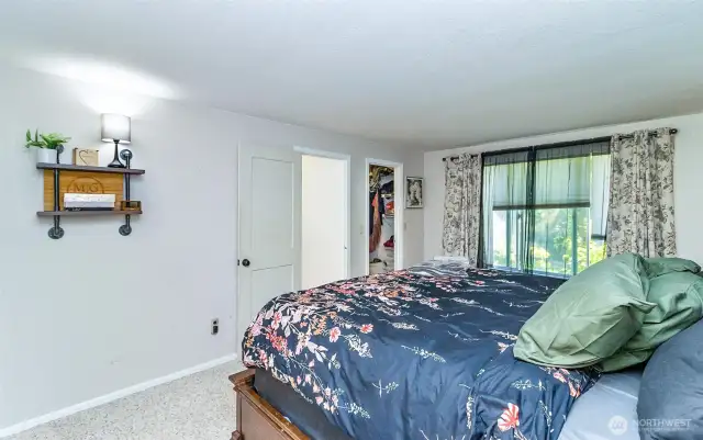 Primary Bedroom Looking to the Walk in Closet~