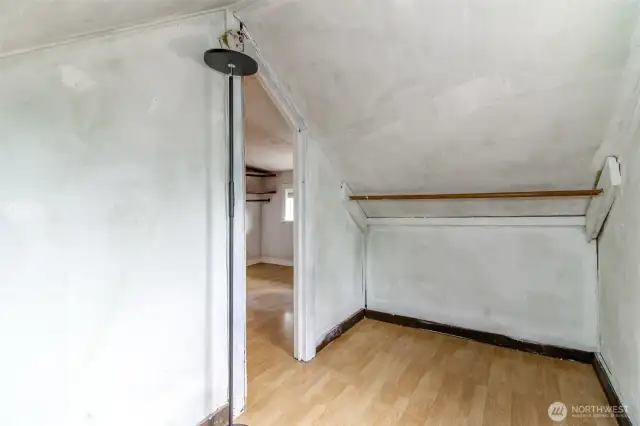 Upper level room -