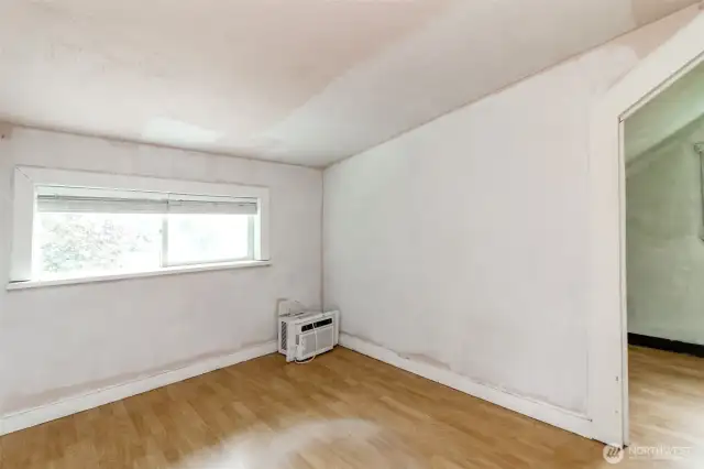 Upper level room -