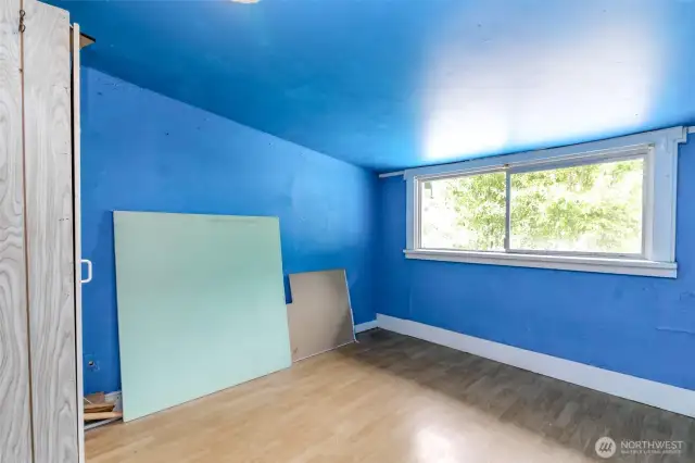 Upper level room -