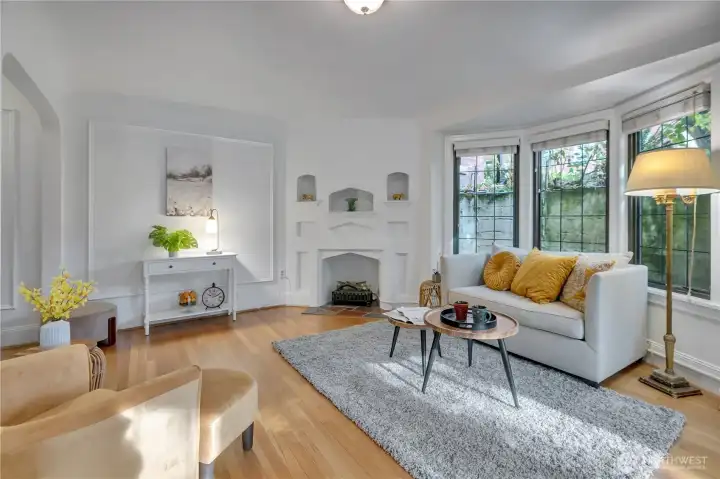 Don't let the spec sheet of this home fool you! The natural light quality of this unit is fantastic, and the Great Room offers flexibility for how you use the space. The abundant charm makes you just want to curl up and read a book.