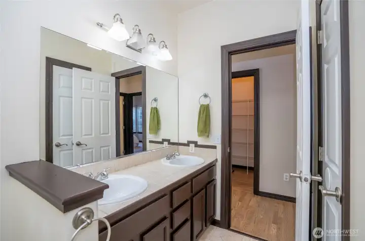 Another view of the main guest bathroom highlighting its space and features.