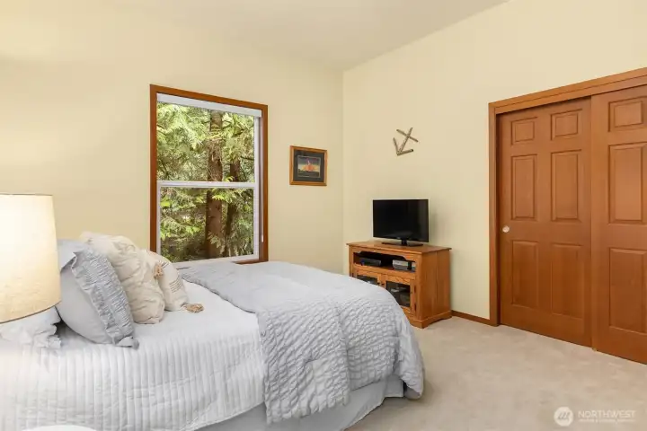 Second bedroom