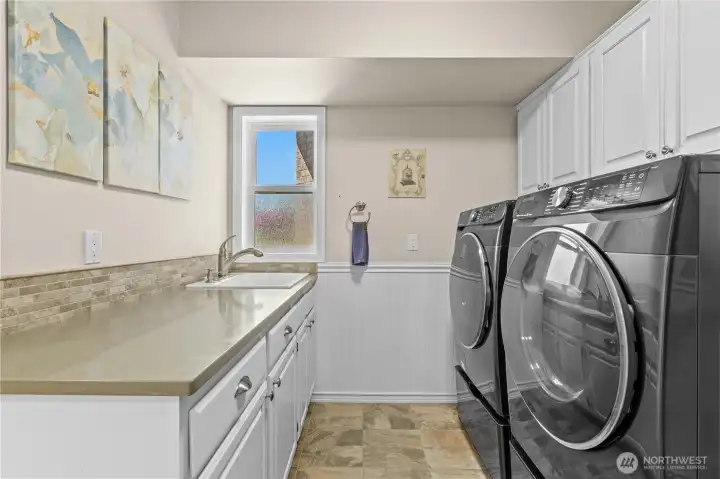 Laundry/mud Room
