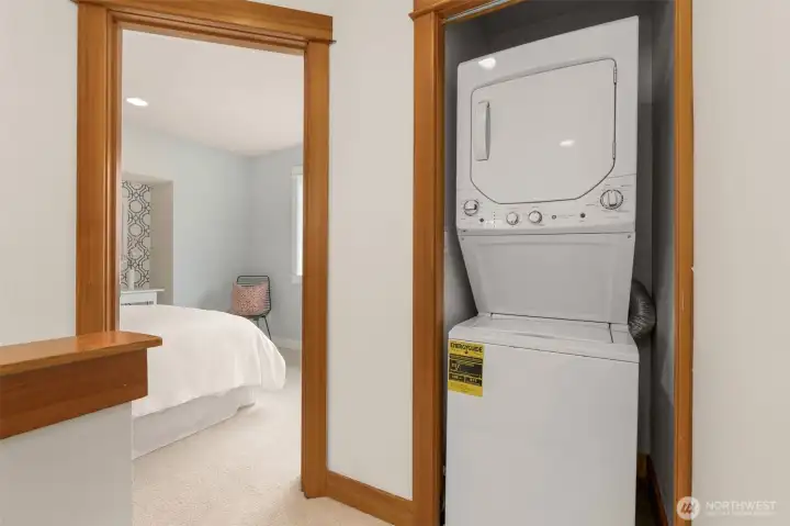 Washer/dryer upstairs