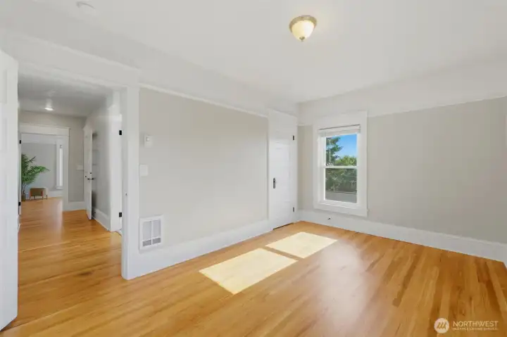 Bedroom or office space Bedroom or office space