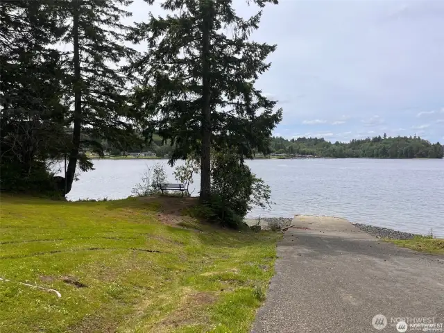 Community salt water boat launch.