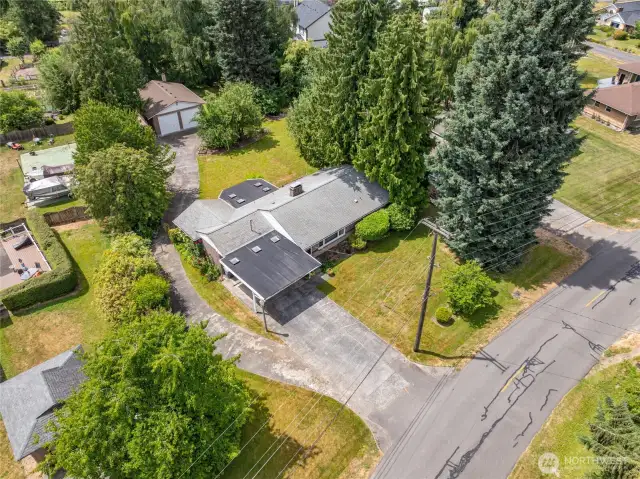 21,000 sq foot lot and with new zoning regulation, you can split the lot and build a home/ADU on each lot to go with the traditional 3BR rambler in quiet neighborhood.