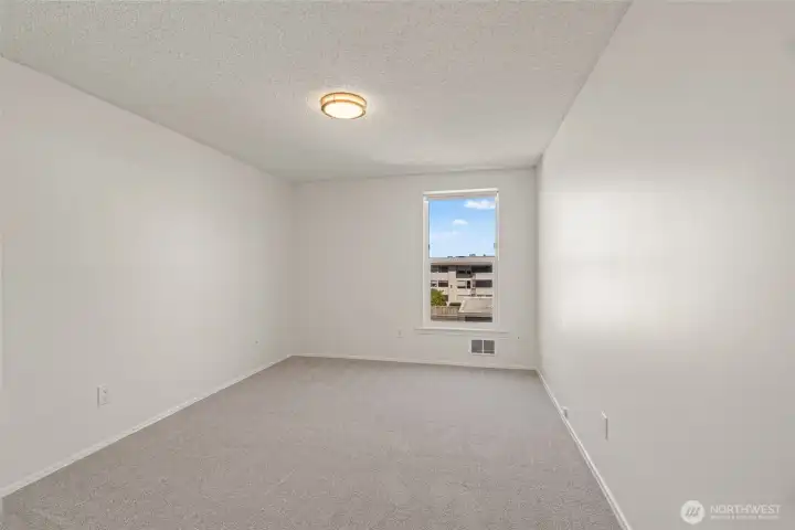 2nd bedroom.