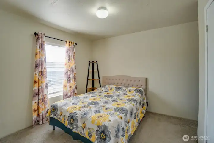 Back bedroom
