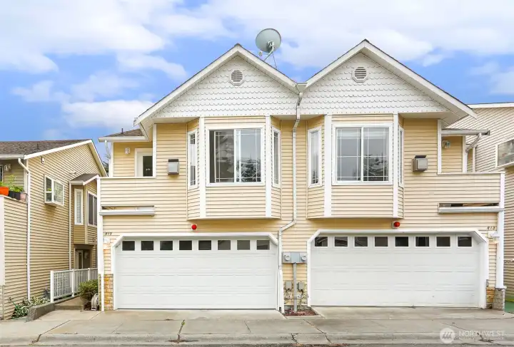 Welcome to 815 N 145th Ct.  Quiet Community on a dead-end street.