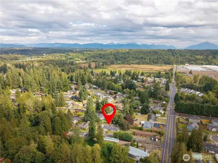 Close to Amazon fulfillment center- 14 Miles