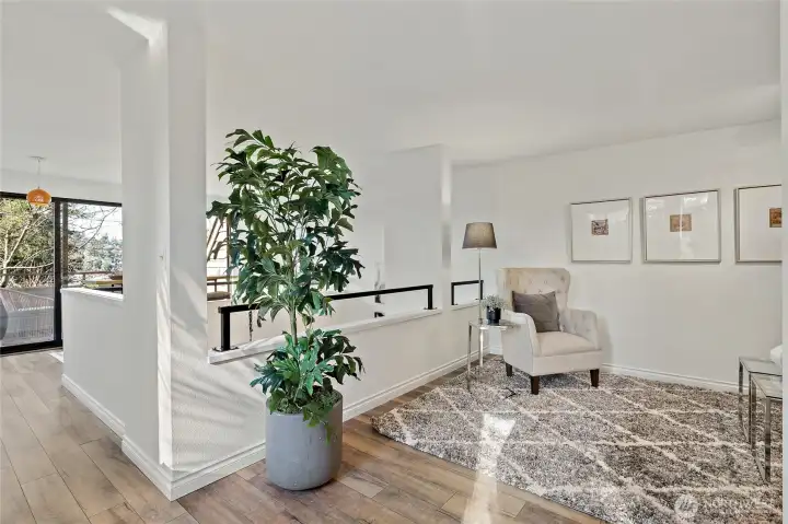 Family room, bonus room