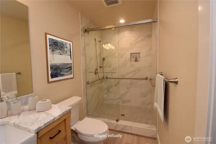 primary bath virtually staged