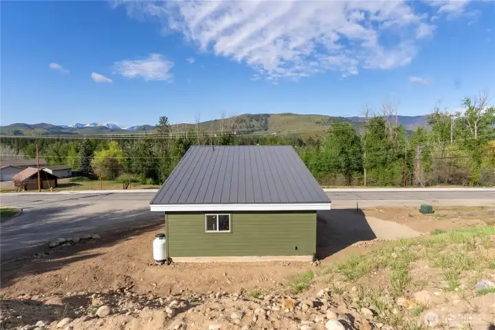 Sawtooth Mtns in the distance and Patterson Mountain across the Valley.