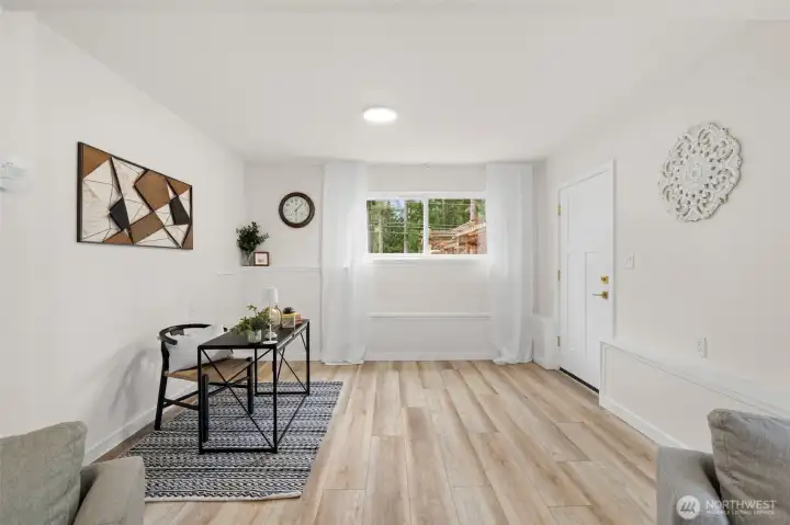Downstairs flex living/office space - many options