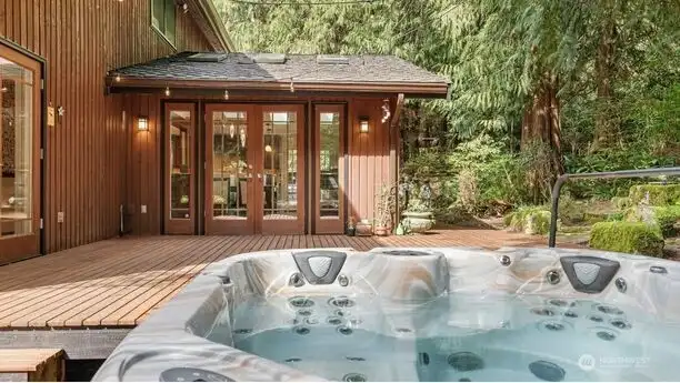 This low-maintenance saltwater spa is such a lovely place to end the day, whether you're unwinding after work or lingering a little longer under the stars...such a wonderful spot to soak away the cares of the day and ease into a slower, more restorative rhythm.