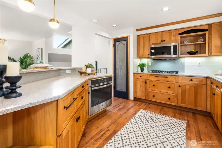 Bonus walk-in pantry is so very handy.