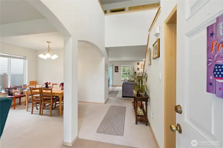 Inviting entry with soaring ceilings Inviting entry with soaring ceilings