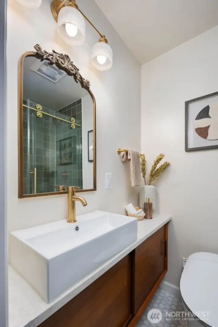 Ensuite bathroom