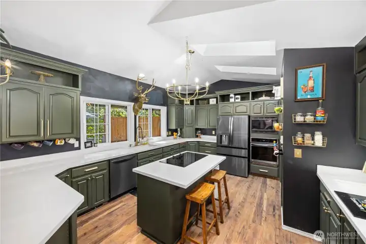 Fully updated kitchen! Quartz countertops...