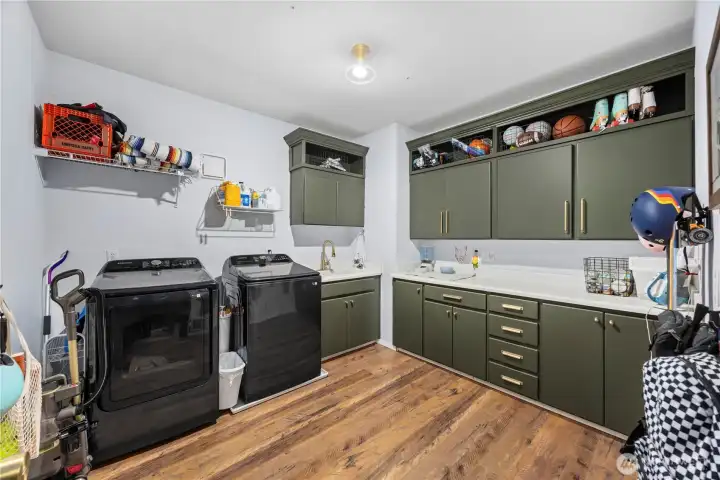 Full sized laundry room