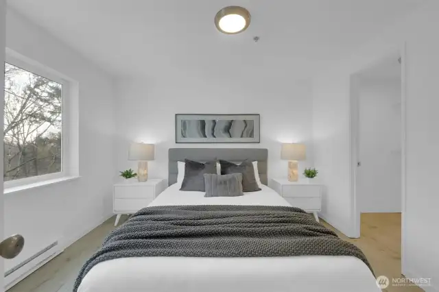 Location, style, and privacy—this condo checks all the boxes! Don't miss out on this rare top-floor unit!