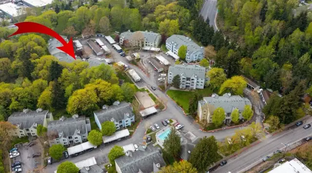Nice quiet location on the top floor with greenbelt views.