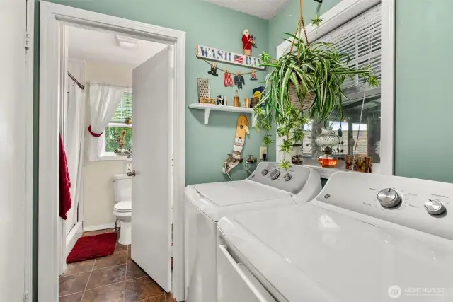 Laundry/3/4 Bath