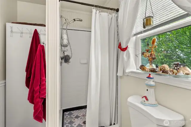 3/4 Bathroom