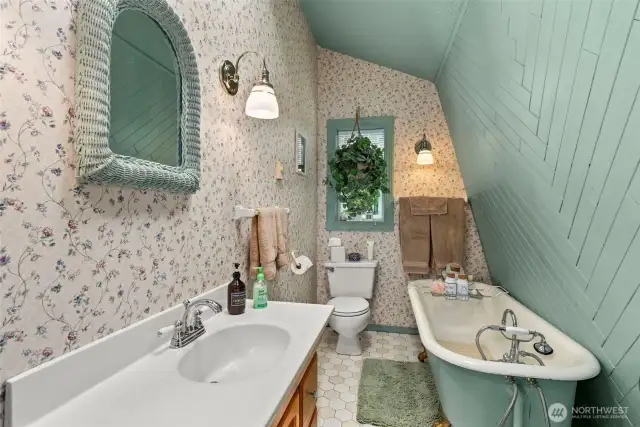 Main Bathroom