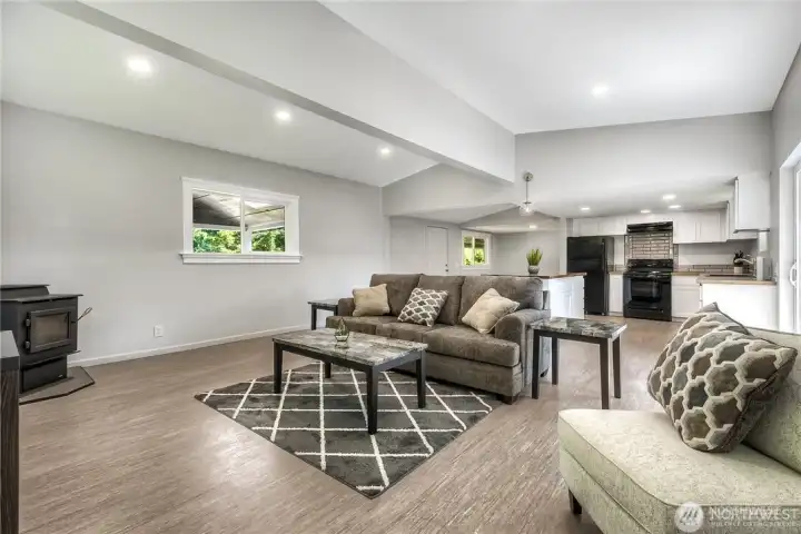 Living are looking towards Kitchen