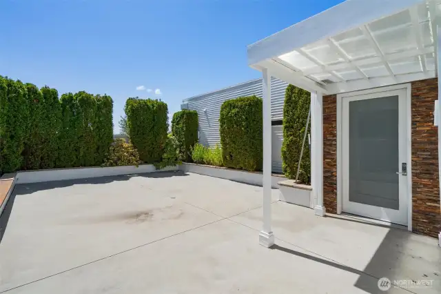 Private Courtyard