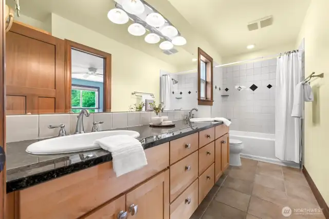 Upper full bathroom
