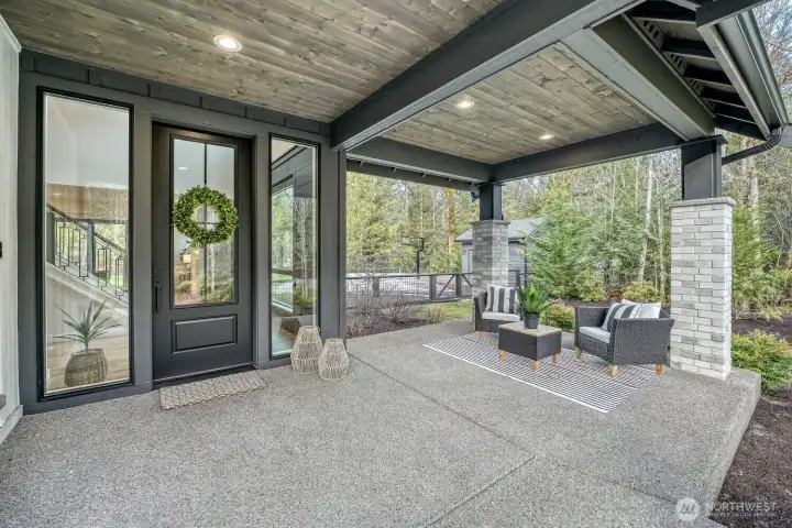 Spacious covered front porch