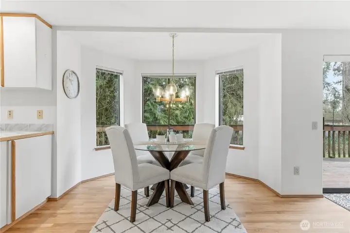 This would be a lovely place to sip coffee, read the paper, and watch the birds in the morning.