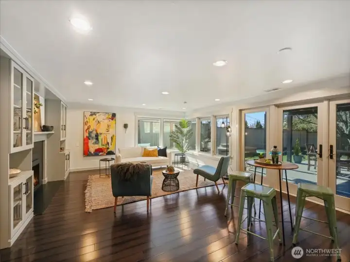 This versatile space offers the potential for an ADU providing income opportunities.