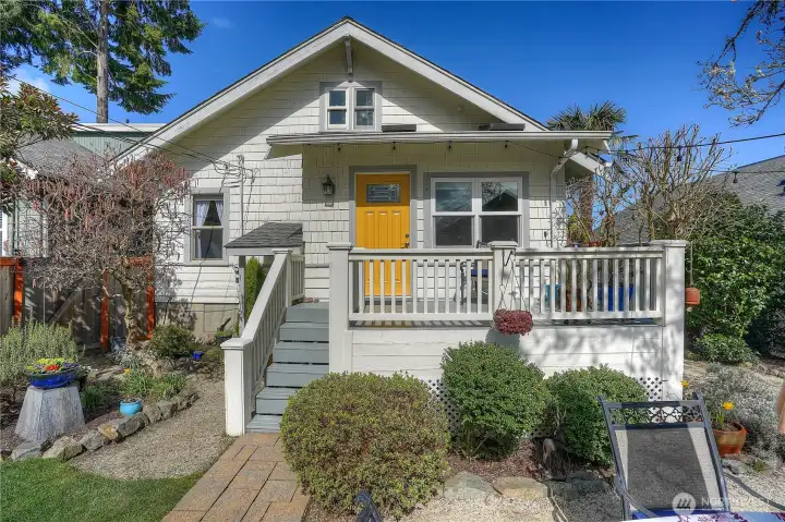 South facing backyard is ideal for your garden