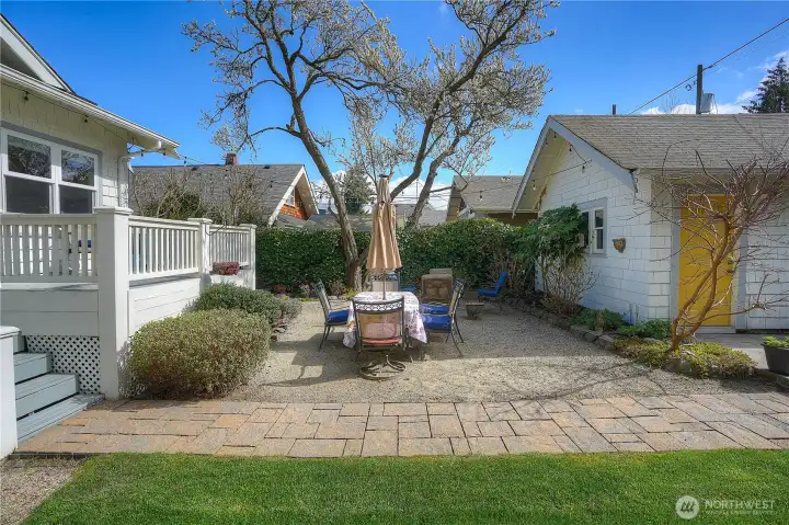 Relax and entertain here!