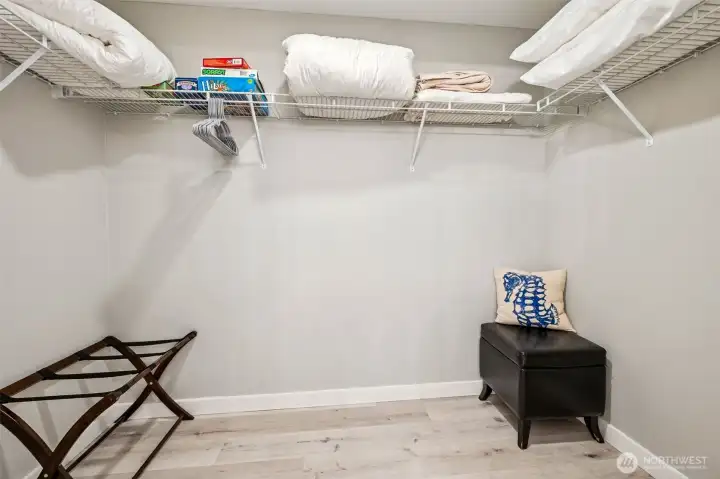 And walk-in closet