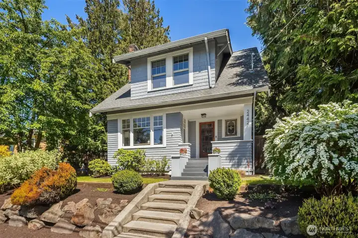 HUGE 7200 level lot in prime QA location.