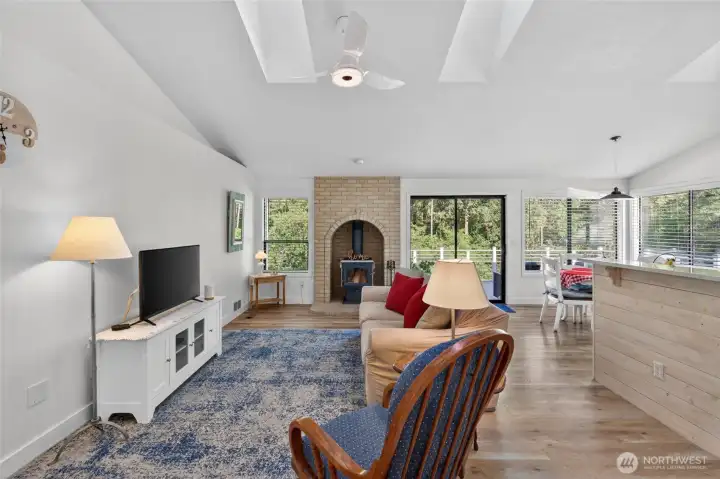 Large sunny living room.