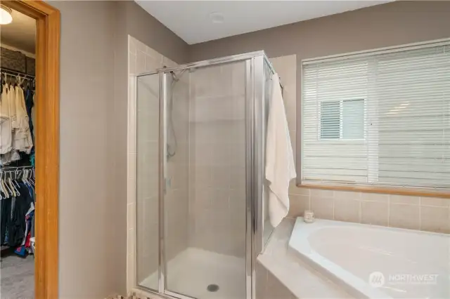 Nice tile and glass surround shower with removable shower wand.