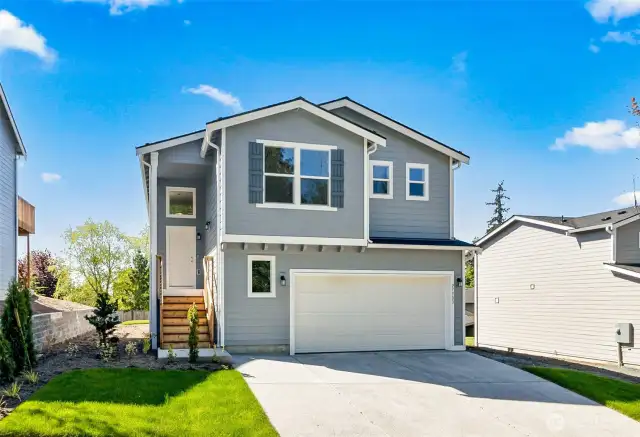 Photographs are for illustrative purposes only. Features, finishes, interior/exterior colors, landscaping and floorplan shown may vary from actual homes built.