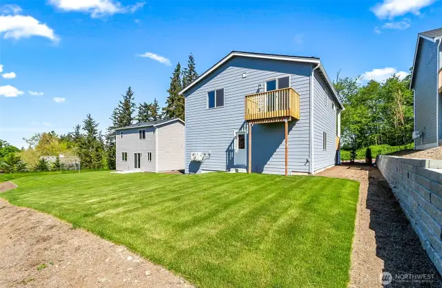 Photographs are for illustrative purposes only. Features, finishes, interior/exterior colors, landscaping and floorplan shown may vary from actual homes built.