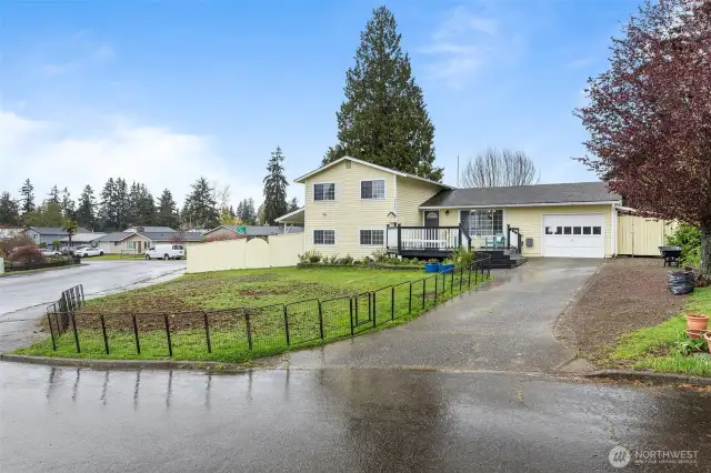 ~Huge front lawn on expansive corner lot~
