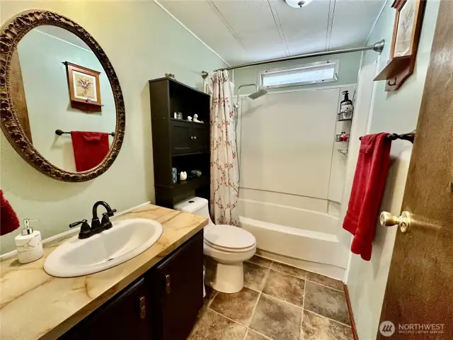 2nd Bathroom