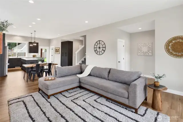 Easy-care vinyl plank flooring that’s both durable and beautiful.