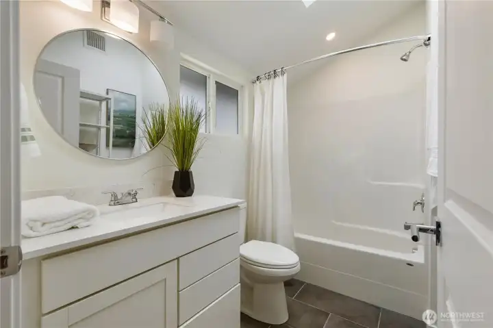 Private primary full bathroom